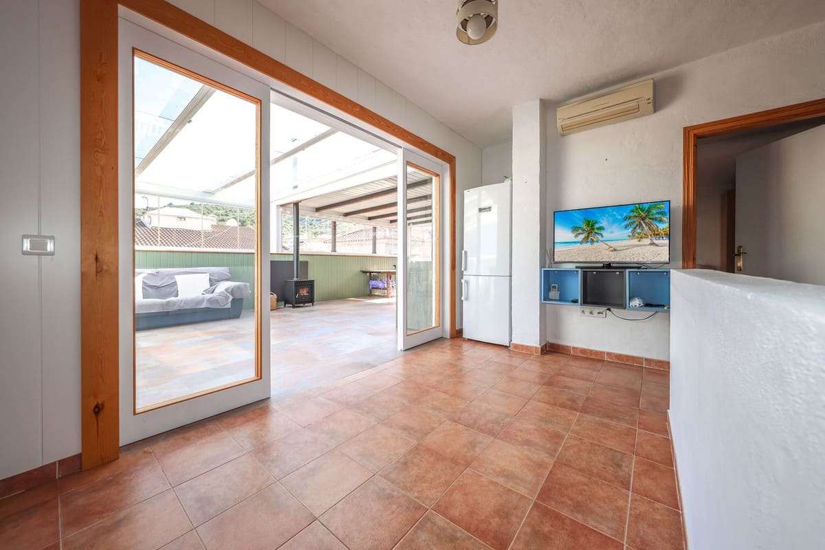 1-slaapkamer stadswoning in Guaro met potentieel in Guaro - foto 3