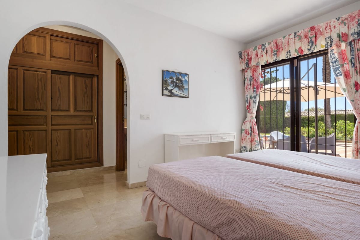 Villa met 4 slaapkamers in Las Chapas in Las Chapas - foto 16