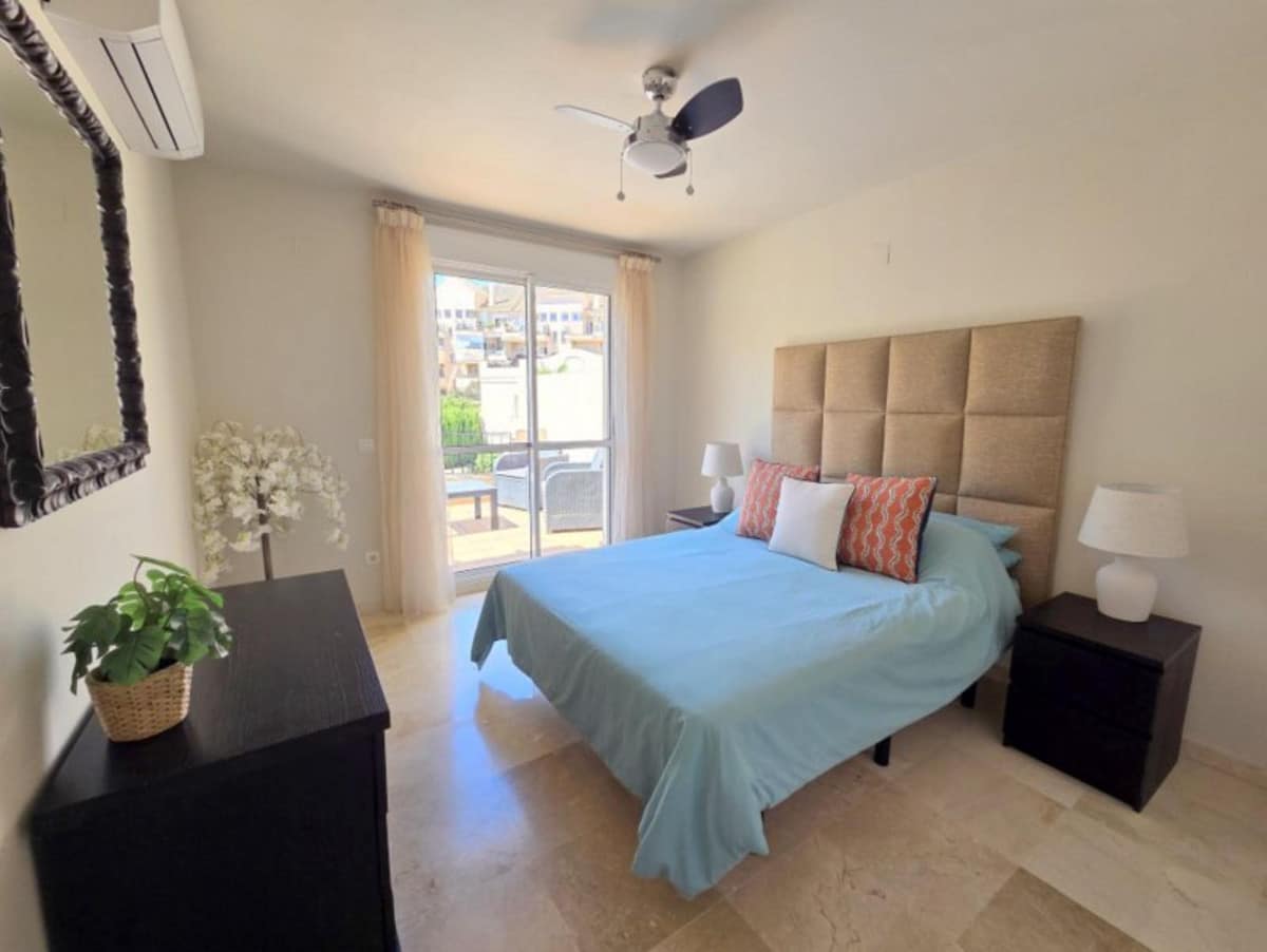 Drie-slaapkamer duplex-penthouse in La Duquesa in La Duquesa - foto 10