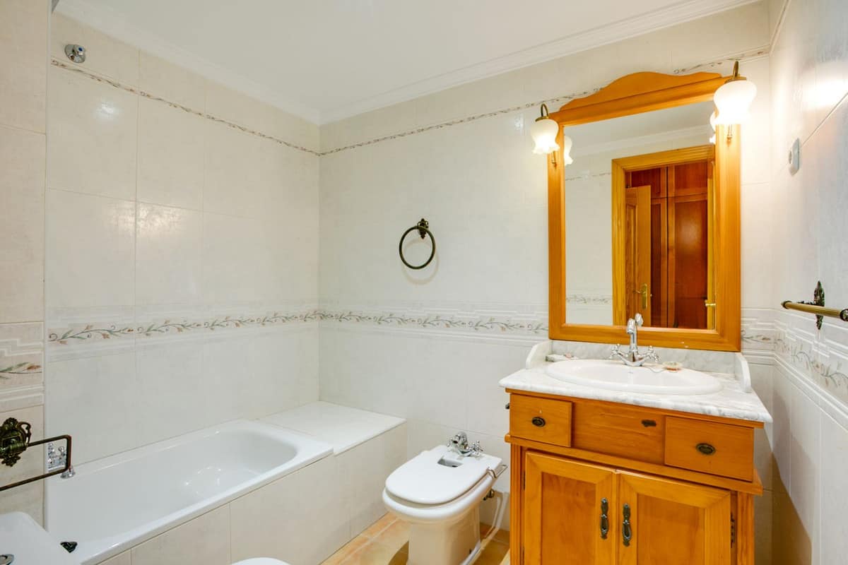 Vier-slaapkamerappartement in Estepona in Estepona - foto 8