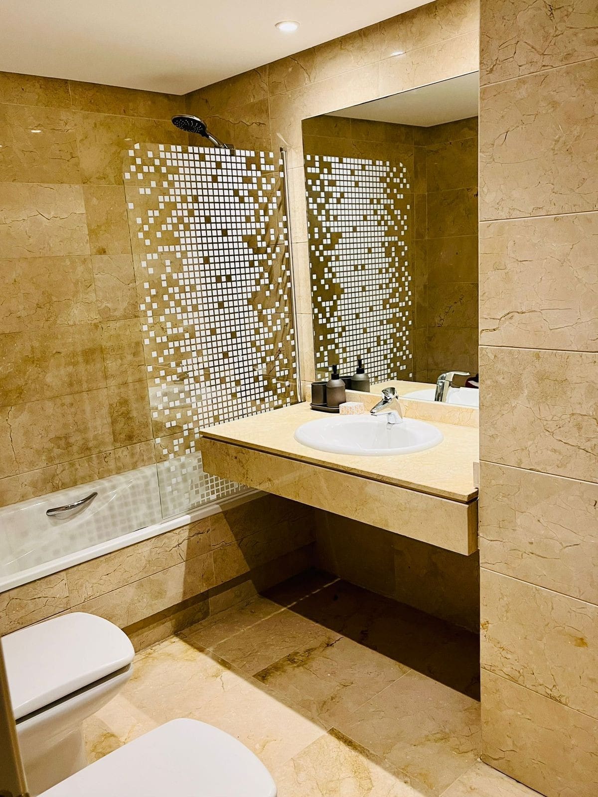 2-slaapkamer appartement in Marbella in Marbella - foto 8