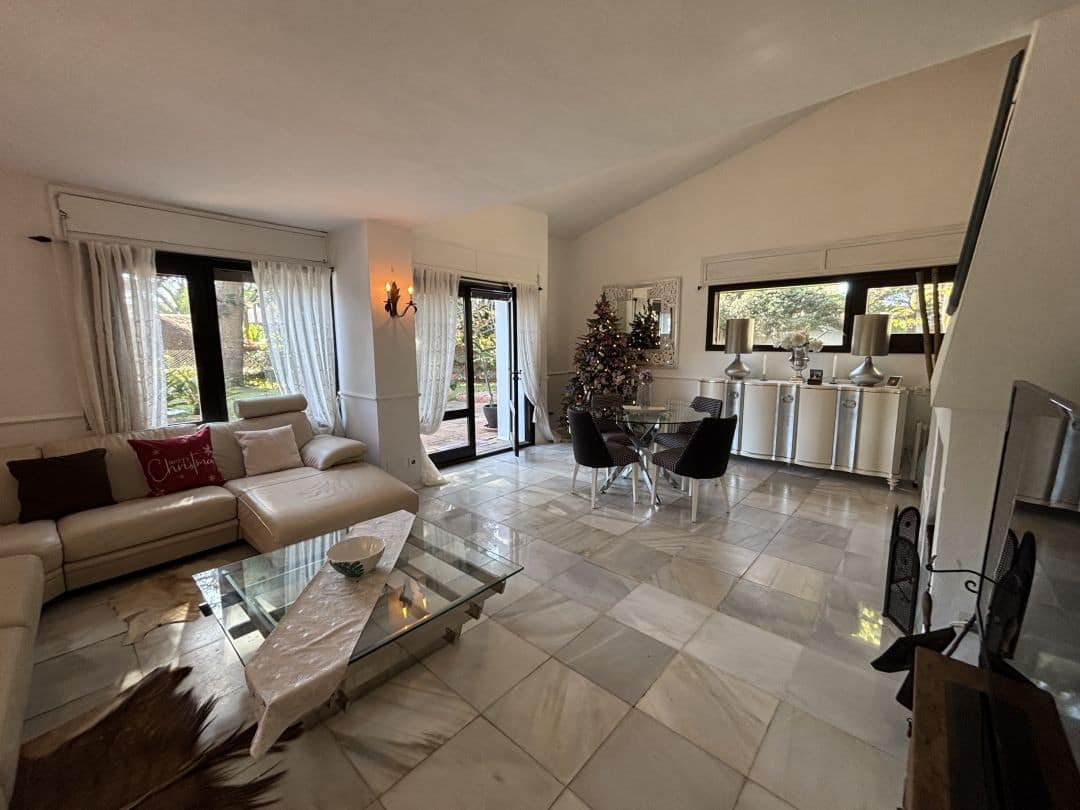 Villa met 4 slaapkamers in Marbella in Marbella - foto 7