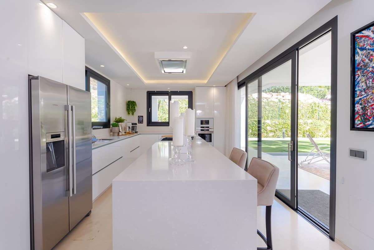 6-slaapkamer villa in Nueva Andalucía met privézwembad en panoramisch zeezicht in Nueva Andalucía - foto 8