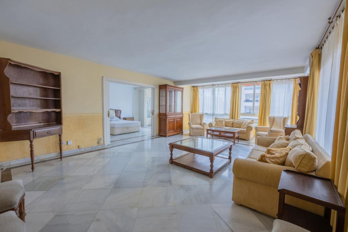 Appartement met 4 slaapkamers in Marbella in Marbella - foto 7