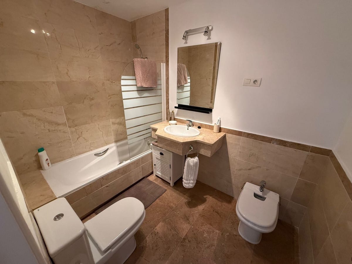 2-slaapkamer appartement in Calahonda aan het strand in Calahonda - foto 12