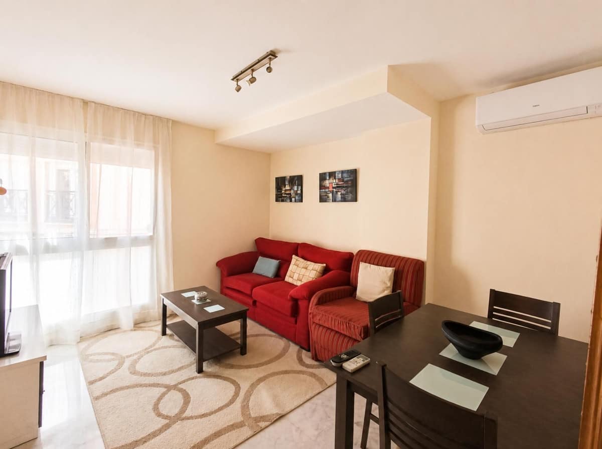 Ruim 3-slaapkamer appartement op de eerste verdieping met lift in Bailén Miraflores in Bailen Miraflores - foto 2