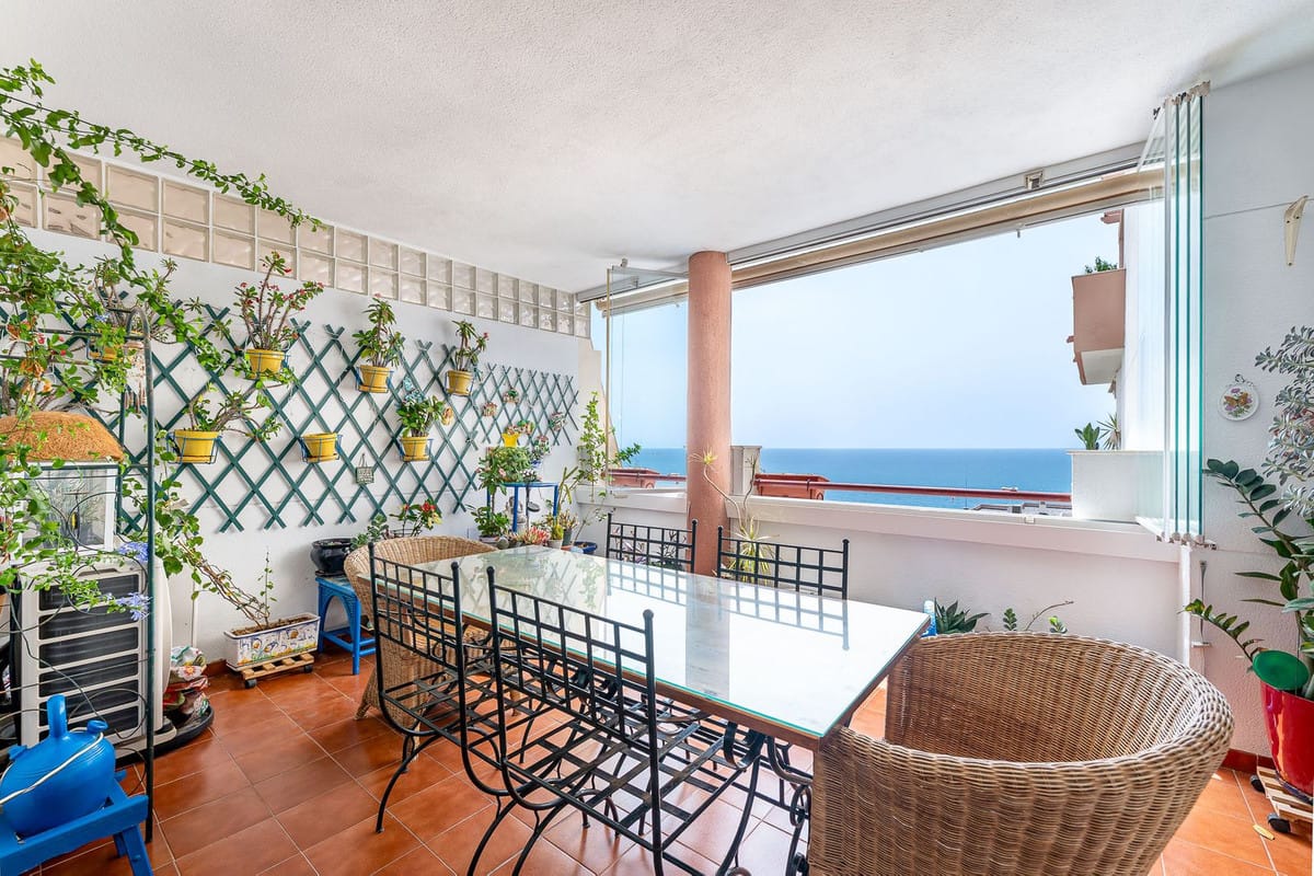 3 bedroom Apartment in Torrequebrada in Torrequebrada - foto 2