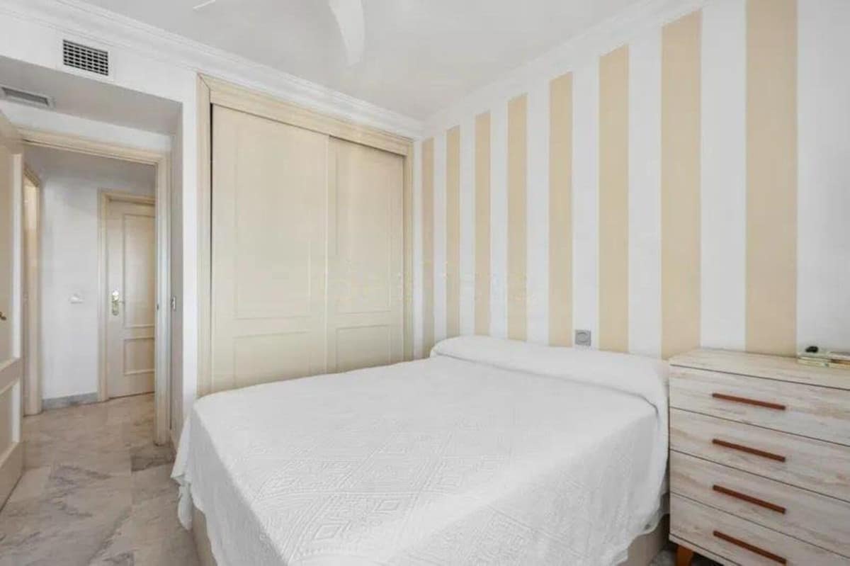 2 bedroom Apartment in Puerto Banús in Puerto Banús - foto 7