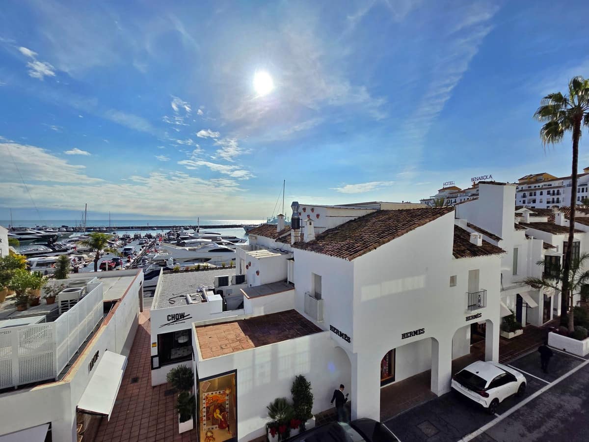Appartement in Puerto Banús (Muelle Ribera) – Studio van 75 m² met privé ondergrondse parkeerplaats in Puerto Banús - foto 12