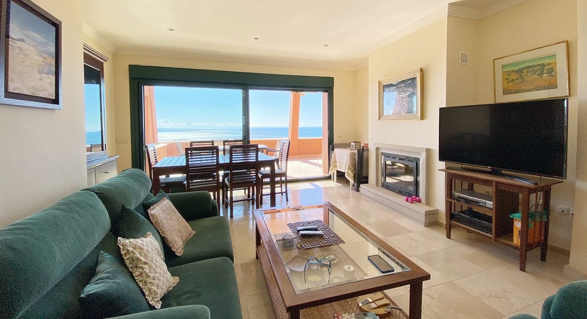 Exclusieve penthouse met 2 slaapkamers en 2 badkamers in Marbella in Marbella - foto 13