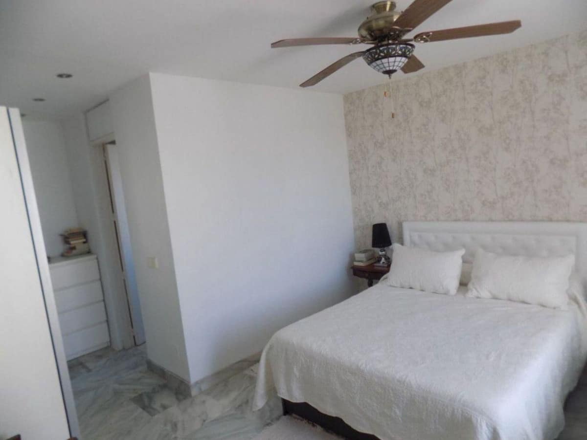 Huis met 3 slaapkamers in Estepona in Estepona - foto 7