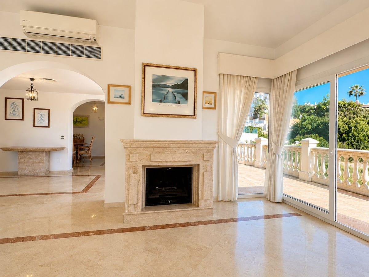 Vrijstaande villa met uitzicht op zee in Calahonda in Calahonda - foto 14