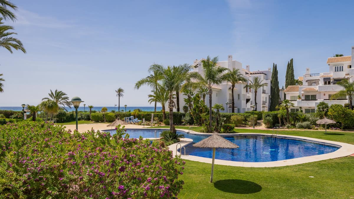 Drie-slaapkamerappartement in Los Monteros in Los Monteros - foto 11