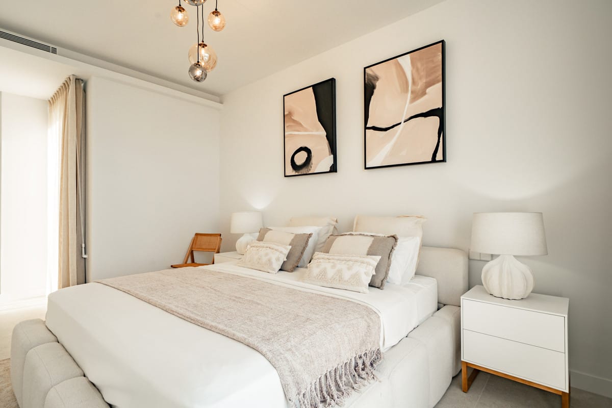 Panoramisch zeezicht: gloednieuwe 3-slaapkamer villa in Benahavís in Benahavís - foto 20