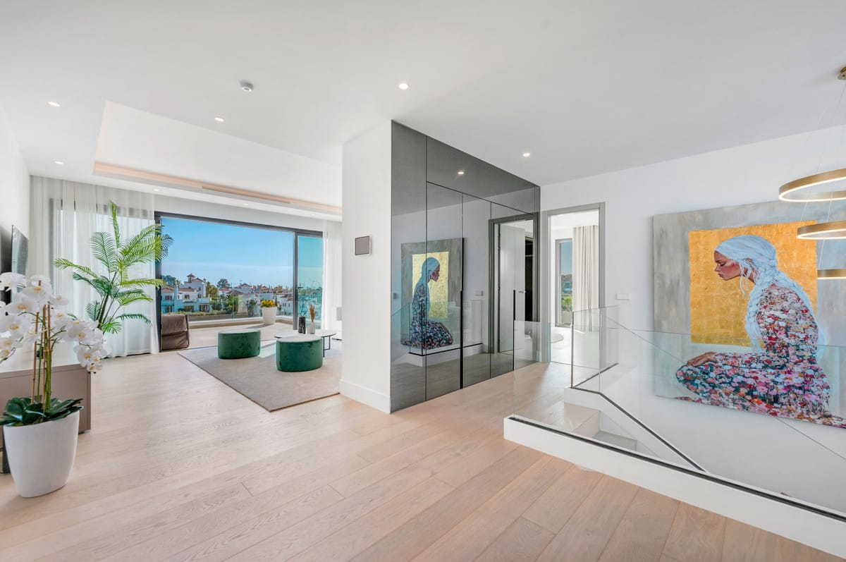 Villa met 6 slaapkamers in Estepona in Estepona - foto 8