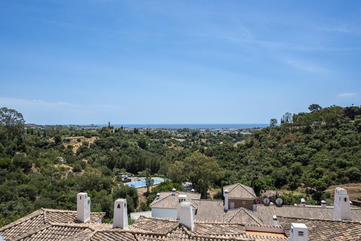 Penthouse met 2 slaapkamers in Los Almendros, Benahavís in Los Almendros - foto 3
