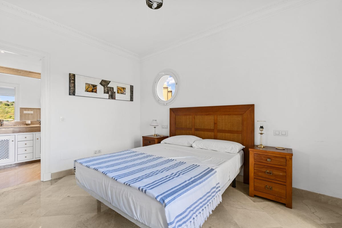 Drie-slaapkamer penthouse in Casares Playa in Casares Playa - foto 6