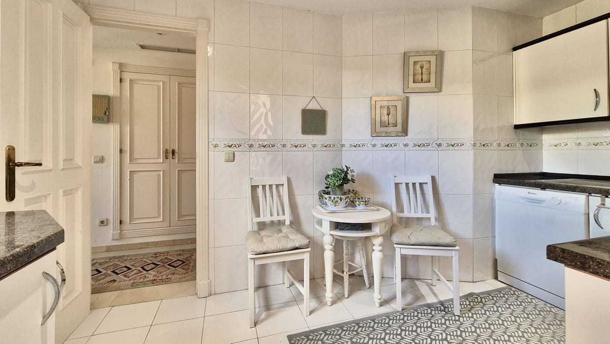 2-slaapkamer appartement in Nueva Andalucía in Nueva Andalucía - foto 18