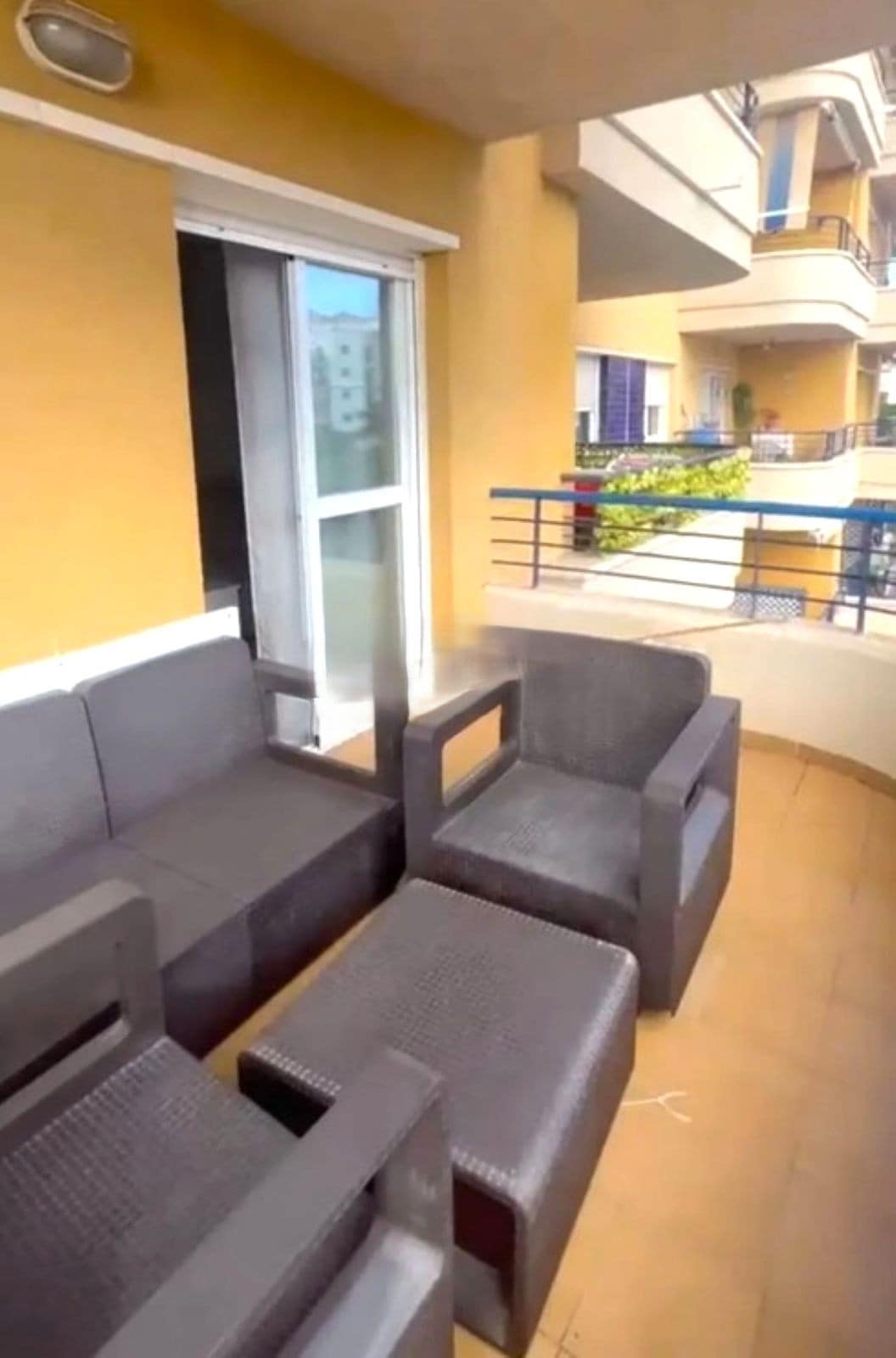 1 bedroom Apartment in Estepona in Estepona - foto 6