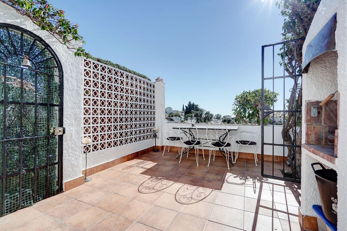 Volledig gerenoveerde bungalow met 2 slaapkamers in Calahonda in Calahonda - foto 12