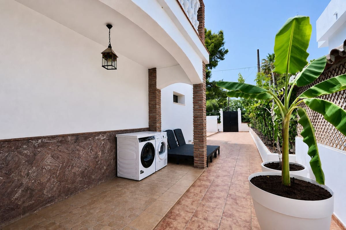 9-slaapkamer halfvrijstaande villa in Nueva Andalucía, Marbella in Nueva Andalucía - foto 9