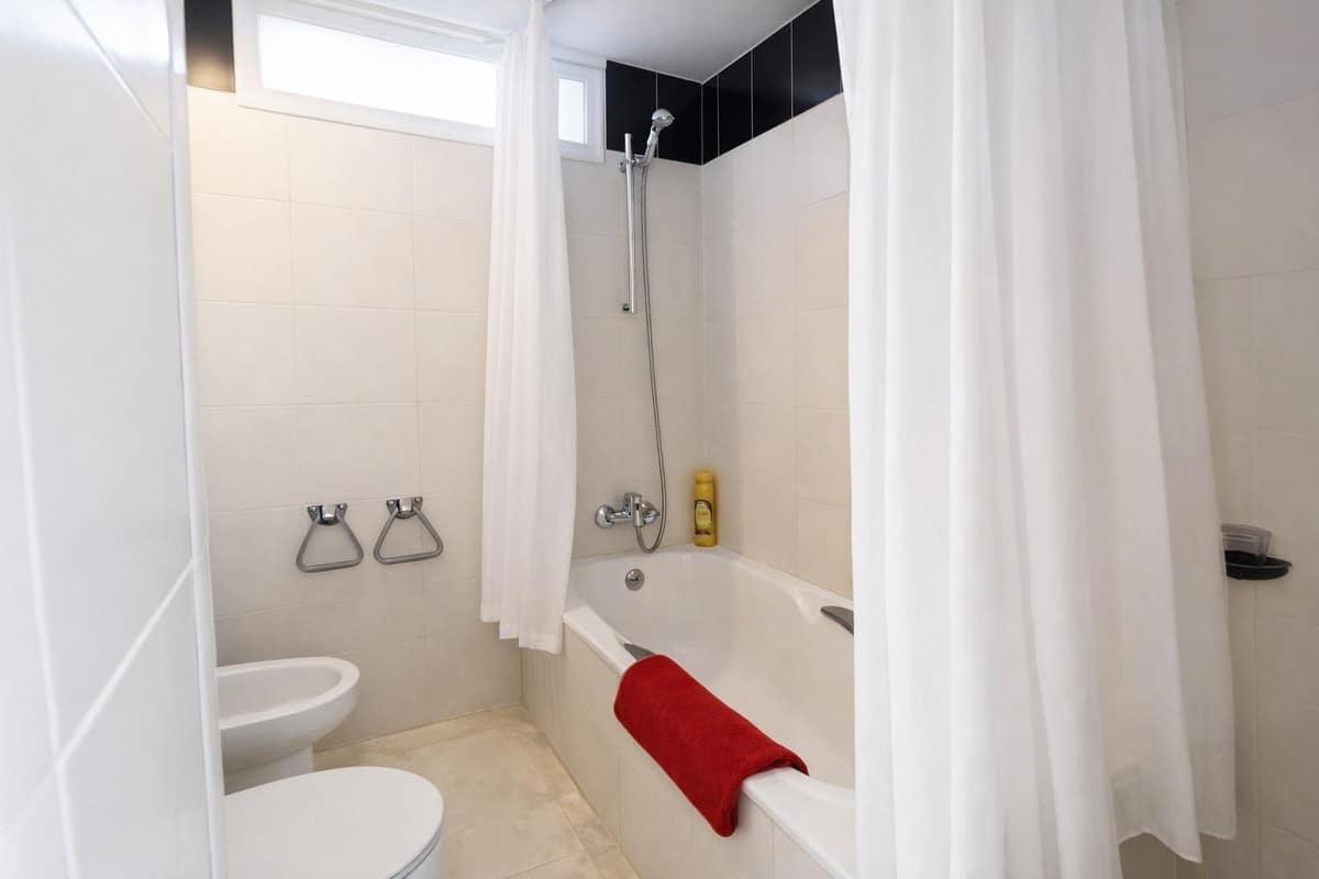 Drie-slaapkamer appartement aan zee in Benalmádena in Benalmadena - foto 17