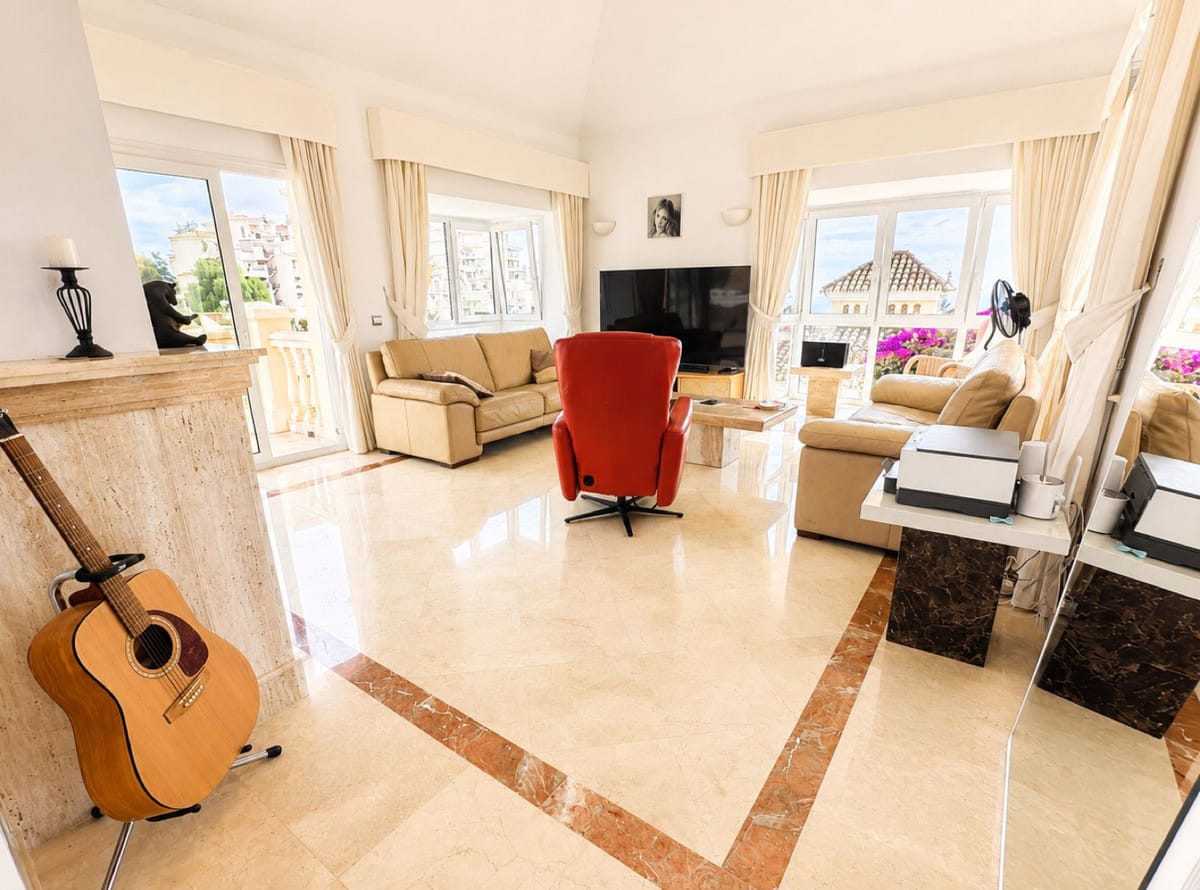 Vrijstaande villa met uitzicht op zee in Calahonda in Calahonda - foto 12
