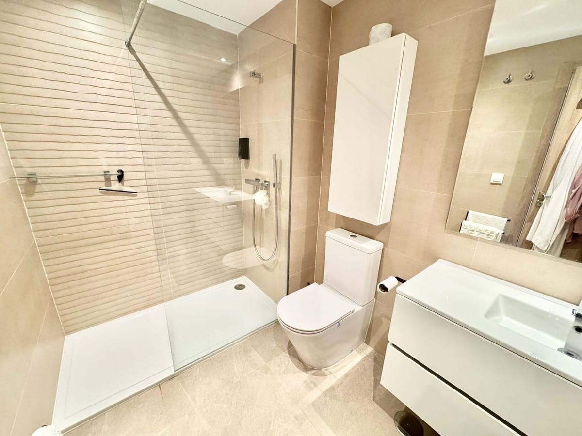 Drie-slaapkamer appartement in La Cala Golf in La Cala Golf - foto 10