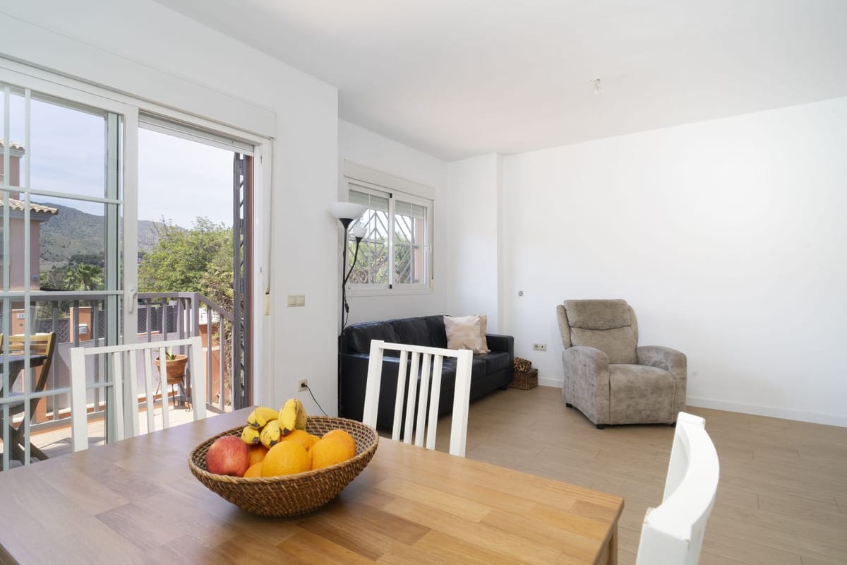3 bedroom House in Málaga in Málaga - foto 2