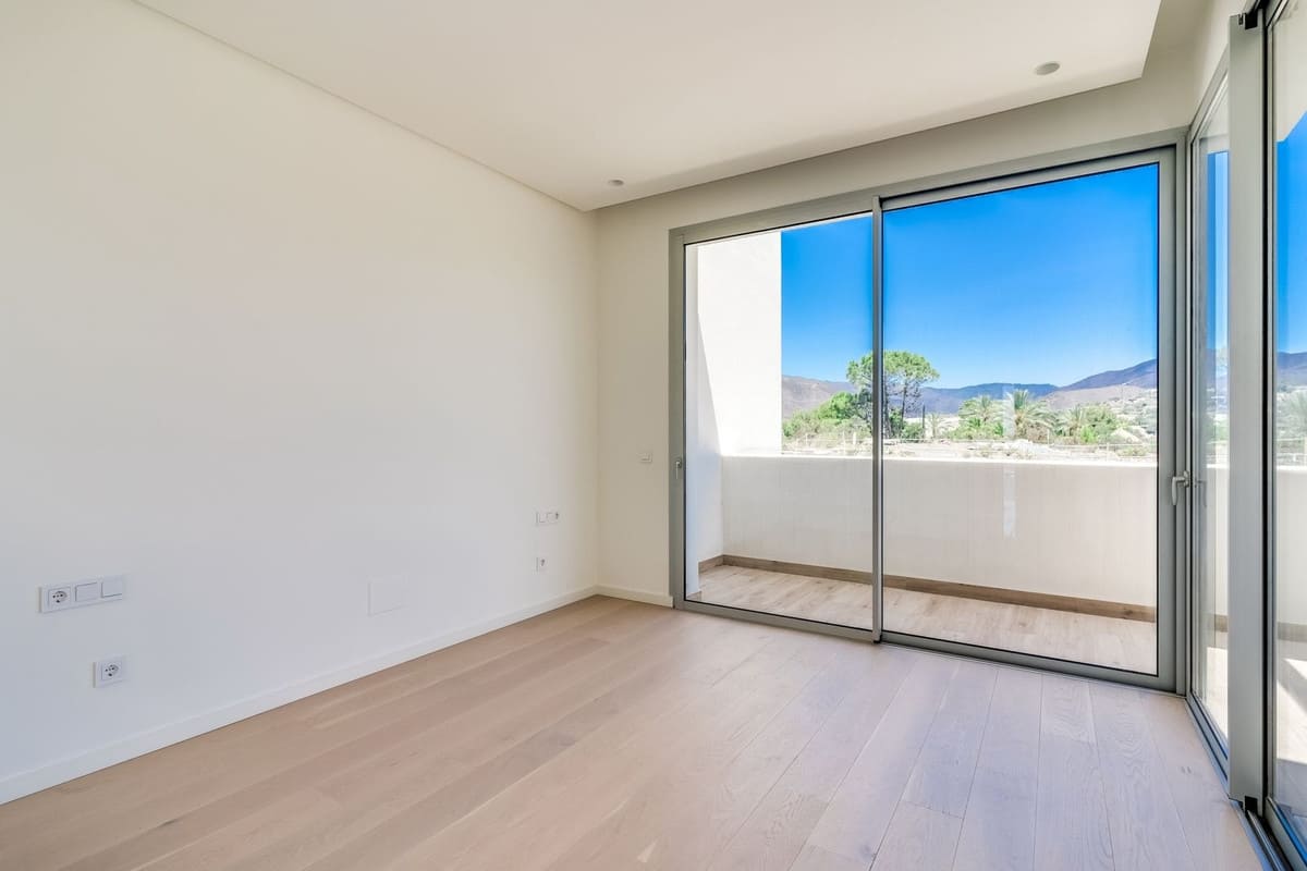 Luxueus 4-slaapkamer penthouse te koop in Marbella Club Hills, Benahavís in Benahavís - foto 17