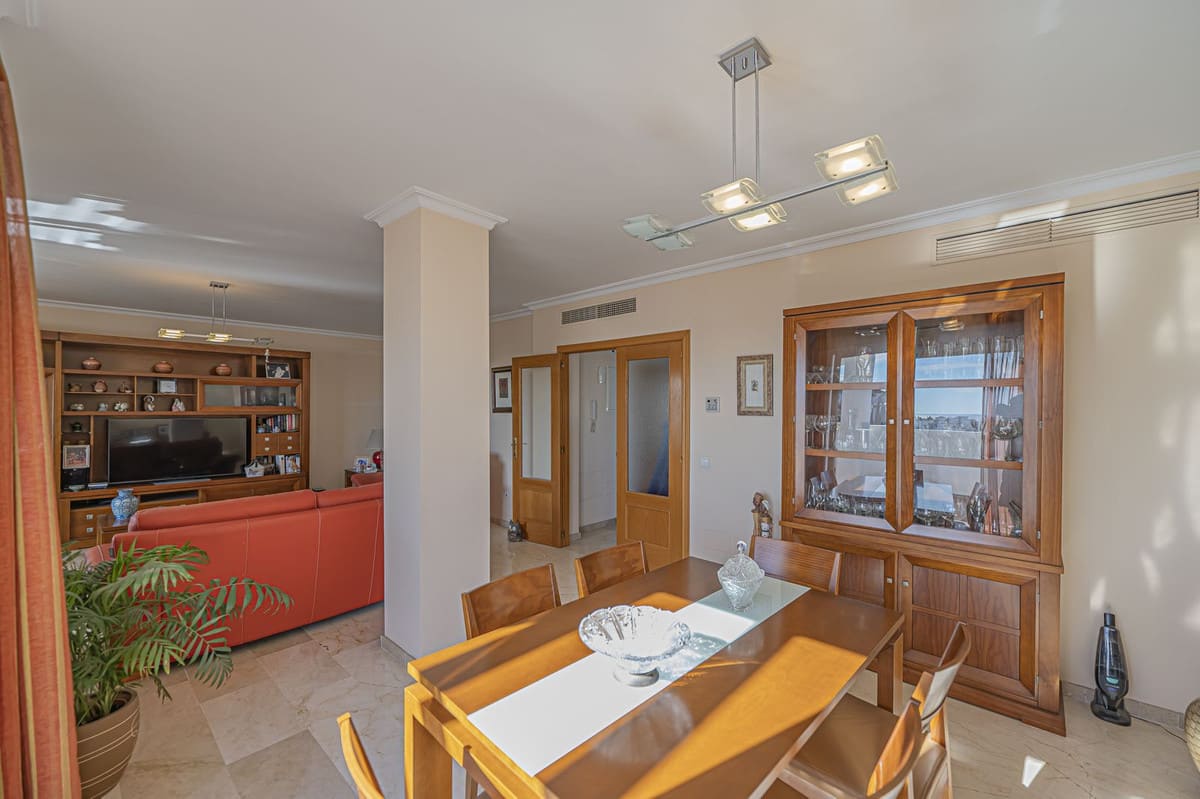 Duplex-penthouse met vier slaapkamers in Selwo – zeezicht in Selwo - foto 14