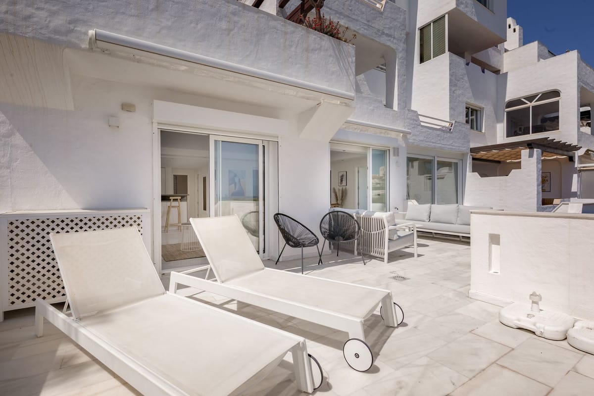 3 bedroom Apartment in Estepona in Estepona - foto 16