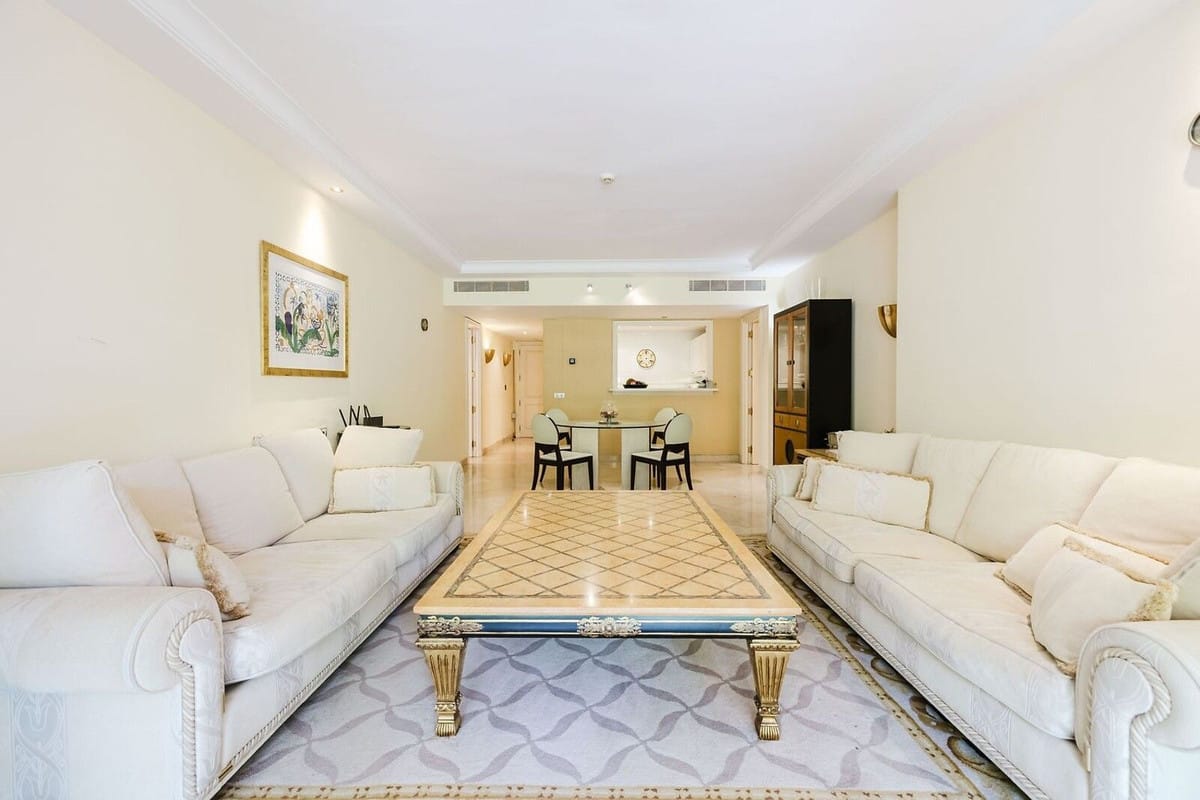 Appartement met 2 slaapkamers in Estepona in Estepona - foto 11