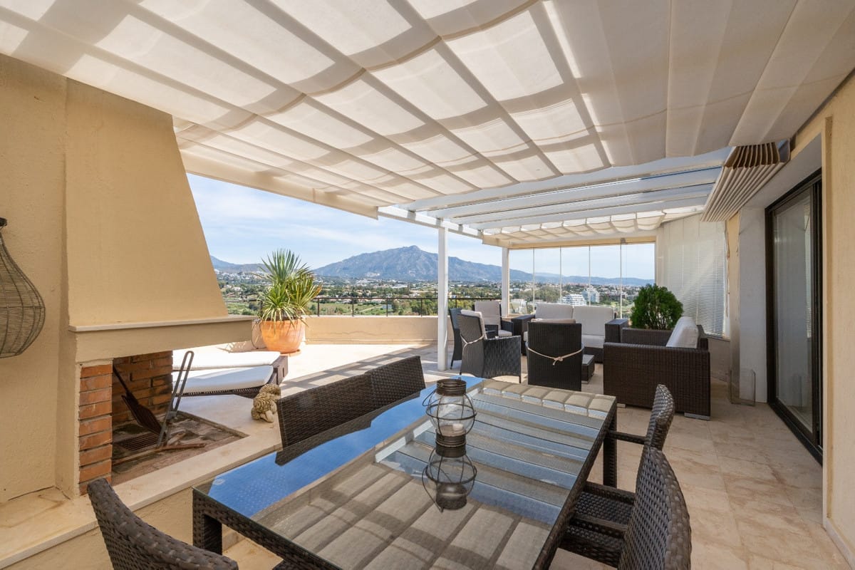 Penthouse met 2 slaapkamers in Estepona aan de Atalaya Golf Club in Estepona - foto 14