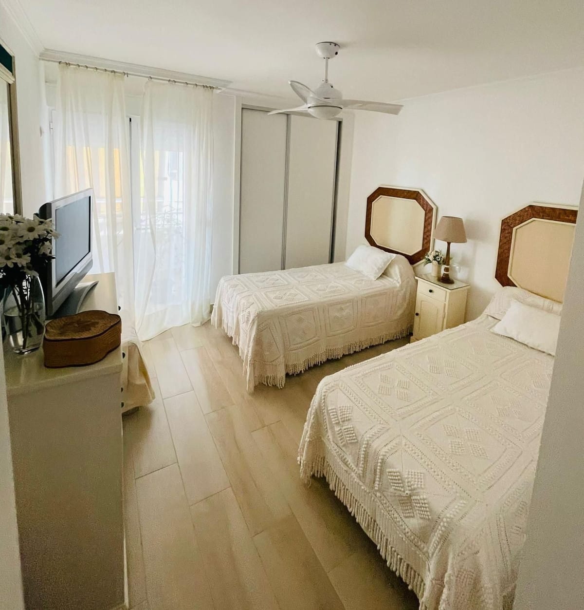 2-slaapkamer appartement aan Fuengirola kustpromenade in Fuengirola - foto 11