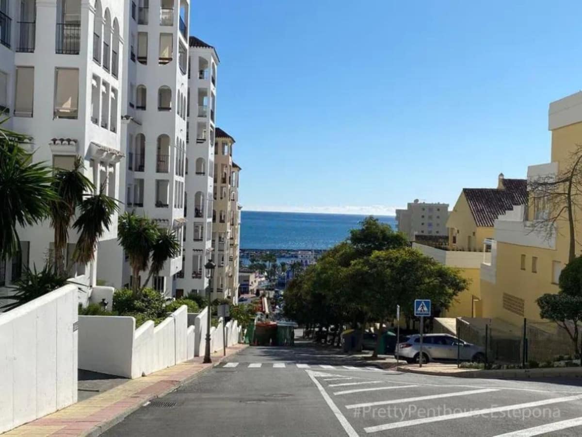 Penthouse met panoramisch zeezicht en 3 slaapkamers in Estepona Port in Estepona - foto 18