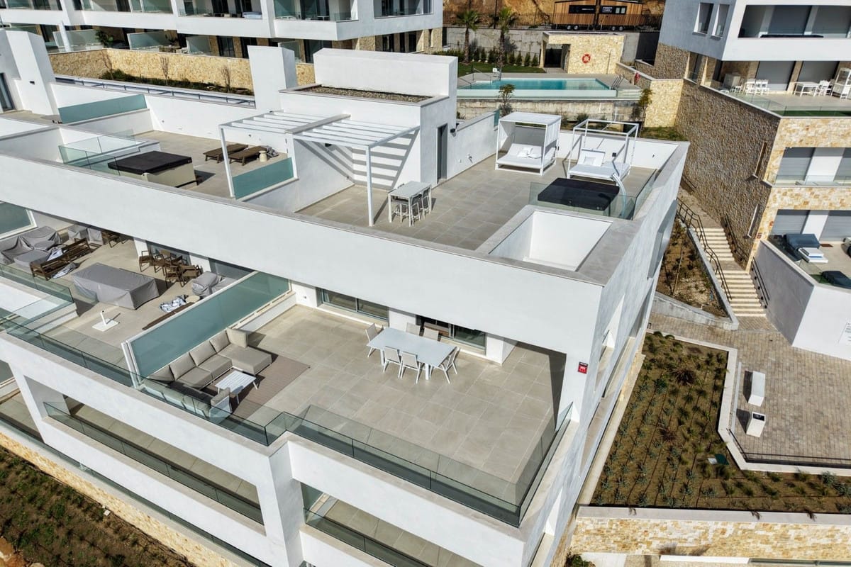 3 bedroom Apartment in Estepona in Estepona - foto 6