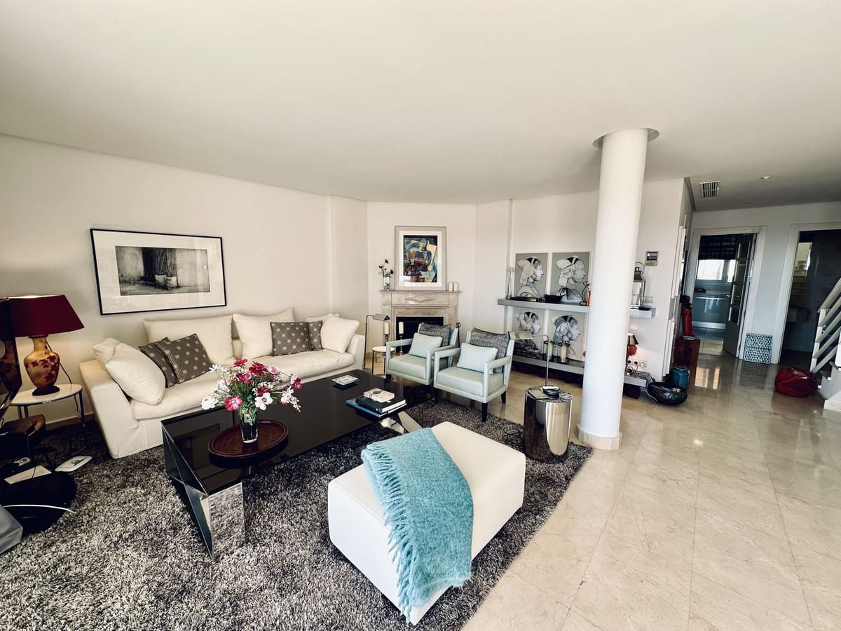 Penthouse met 2 slaapkamers in Nueva Andalucía in Nueva Andalucía - foto 13