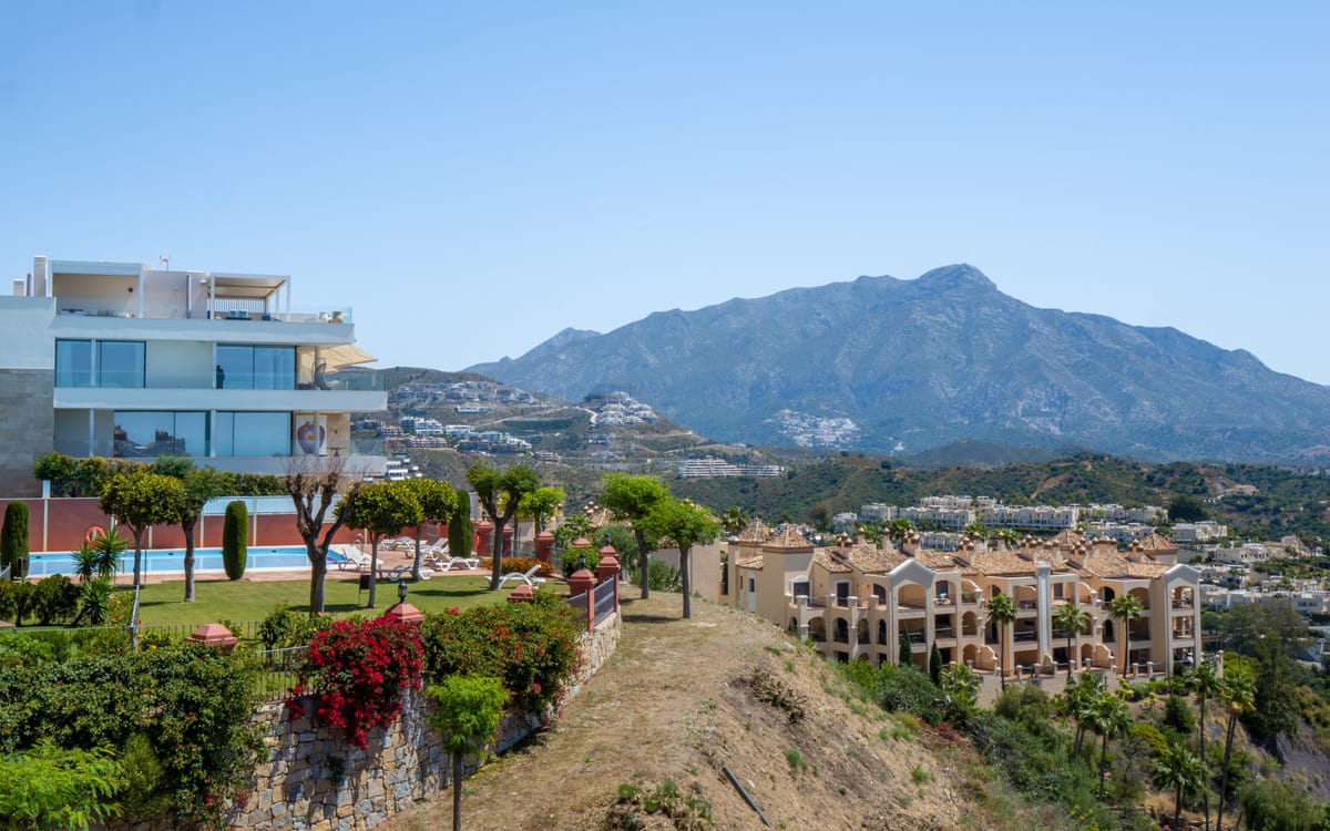 Drie-slaapkamer duplex penthouse in Benahavís (Monte Halcones) in Benahavís - foto 18