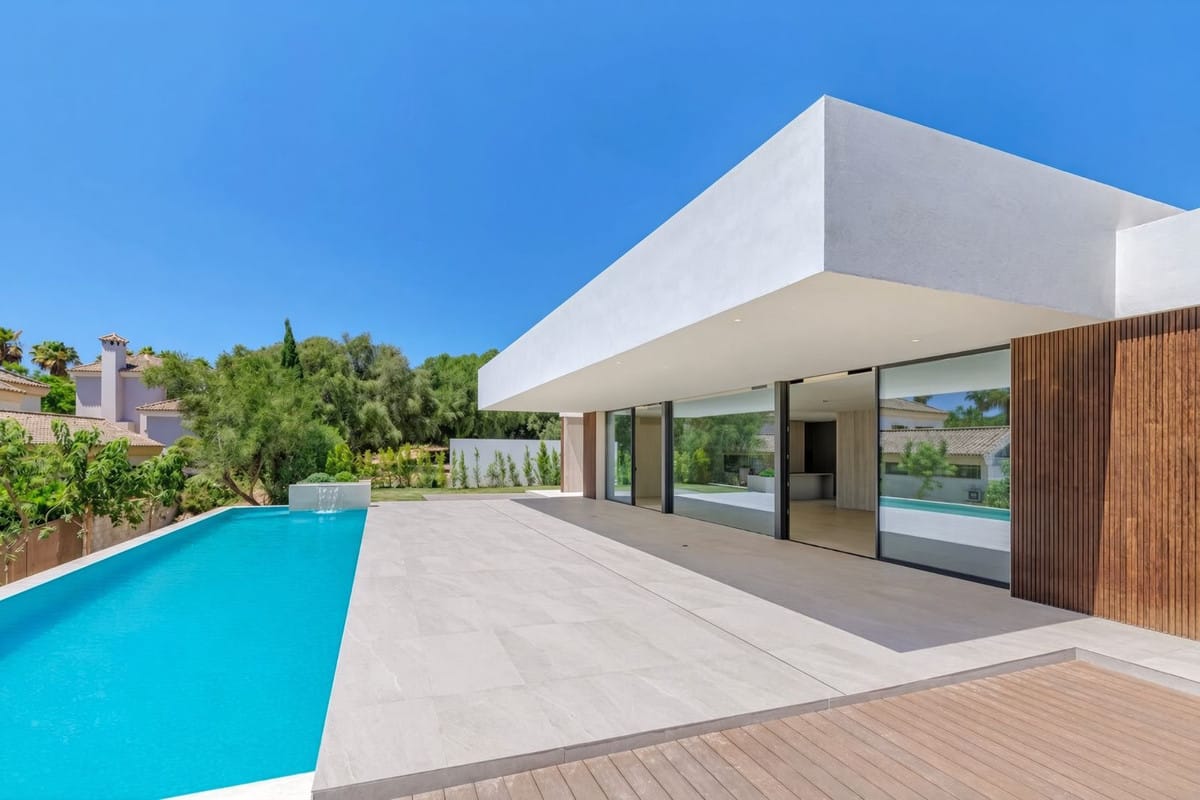 Gloednieuwe moderne villa in Zona F, Sotogrande Alto in Sotogrande Alto - foto 2