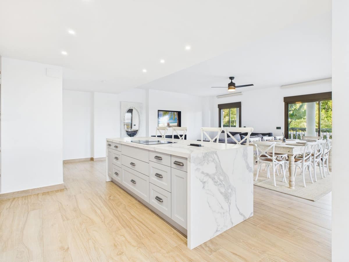 3-slaapkamer appartement aan de kust in La Duquesa – Marina Duquesa in La Duquesa - foto 3