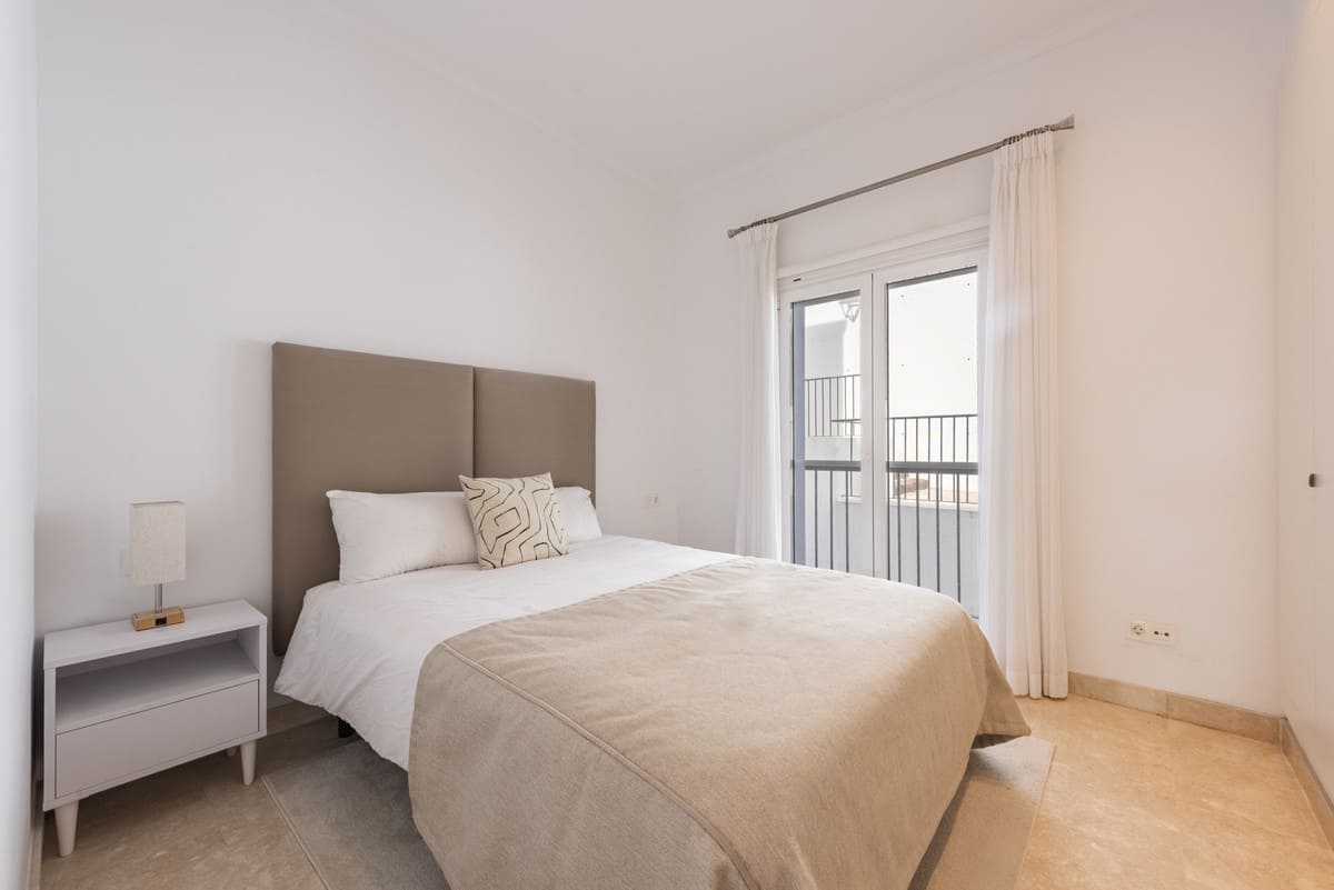 2 bedroom Apartment in Benahavís in Benahavís - foto 14