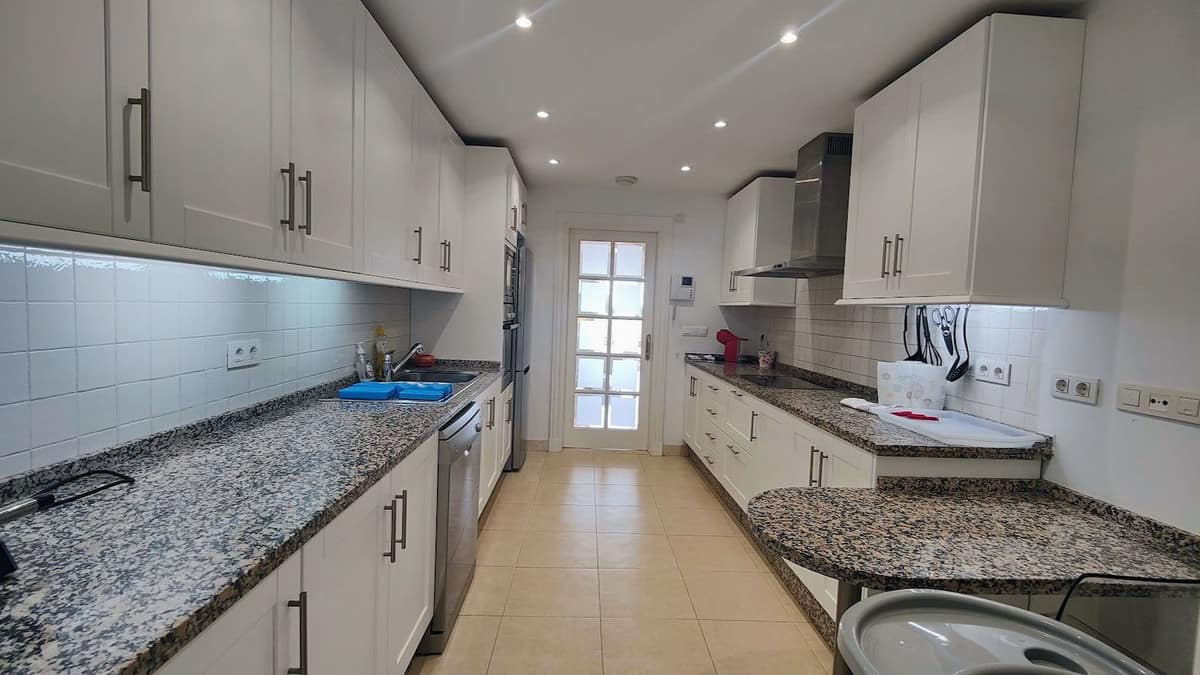 Drie-slaapkamer appartement in Majestic Hills, Casares in Casares - foto 13