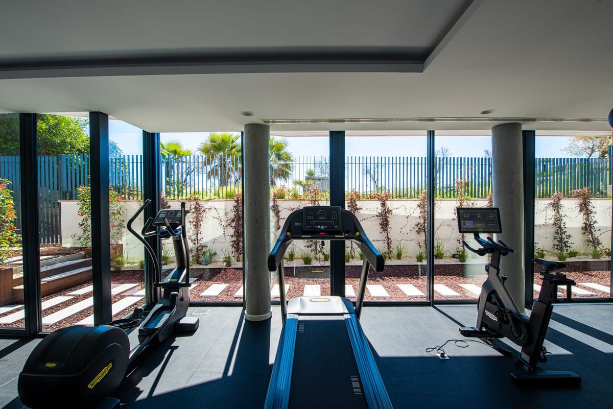 Luxueus 2-slaapkamer appartement aan het strand in Estepona in Estepona - foto 11