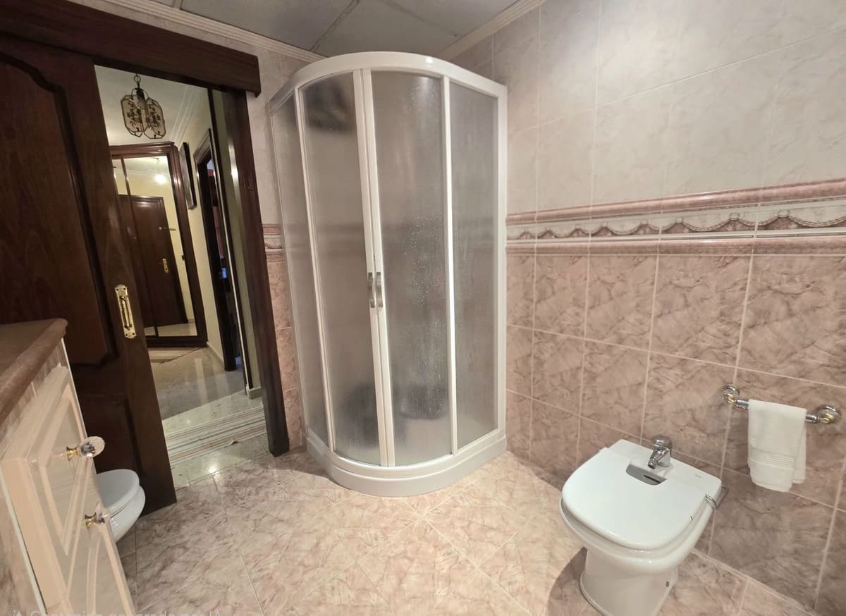 Appartement met 4 slaapkamers in Málaga Centro in Málaga Centro - foto 13