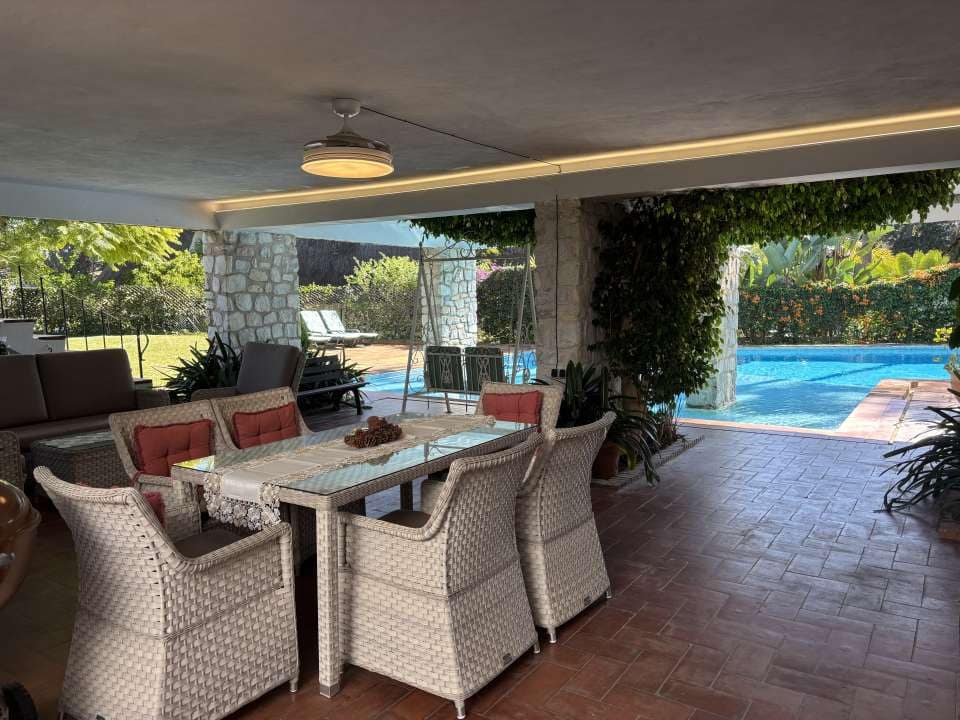 Villa met 4 slaapkamers in Marbella in Marbella - foto 4