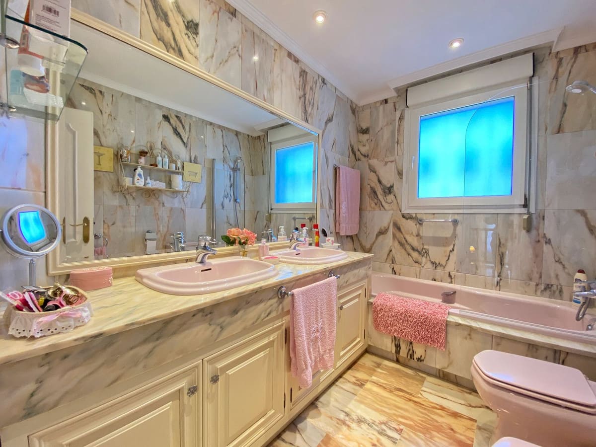 6-slaapkamer villa in Marbella in Marbella - foto 18