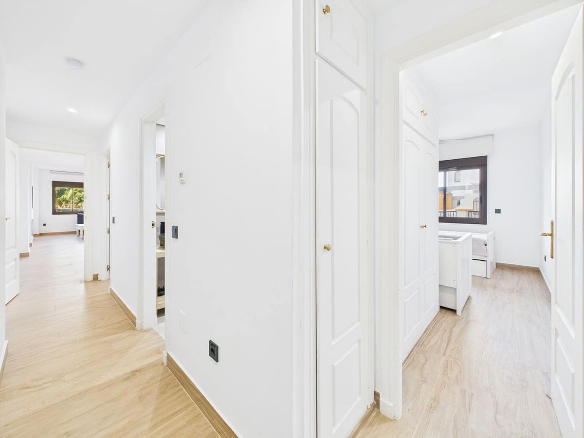 3-slaapkamer appartement aan de kust in La Duquesa – Marina Duquesa in La Duquesa - foto 17