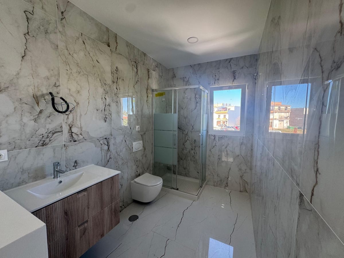 Gerenoveerd penthouse met 3 slaapkamers in Alhaurín el Grande in Alhaurín el Grande - foto 8