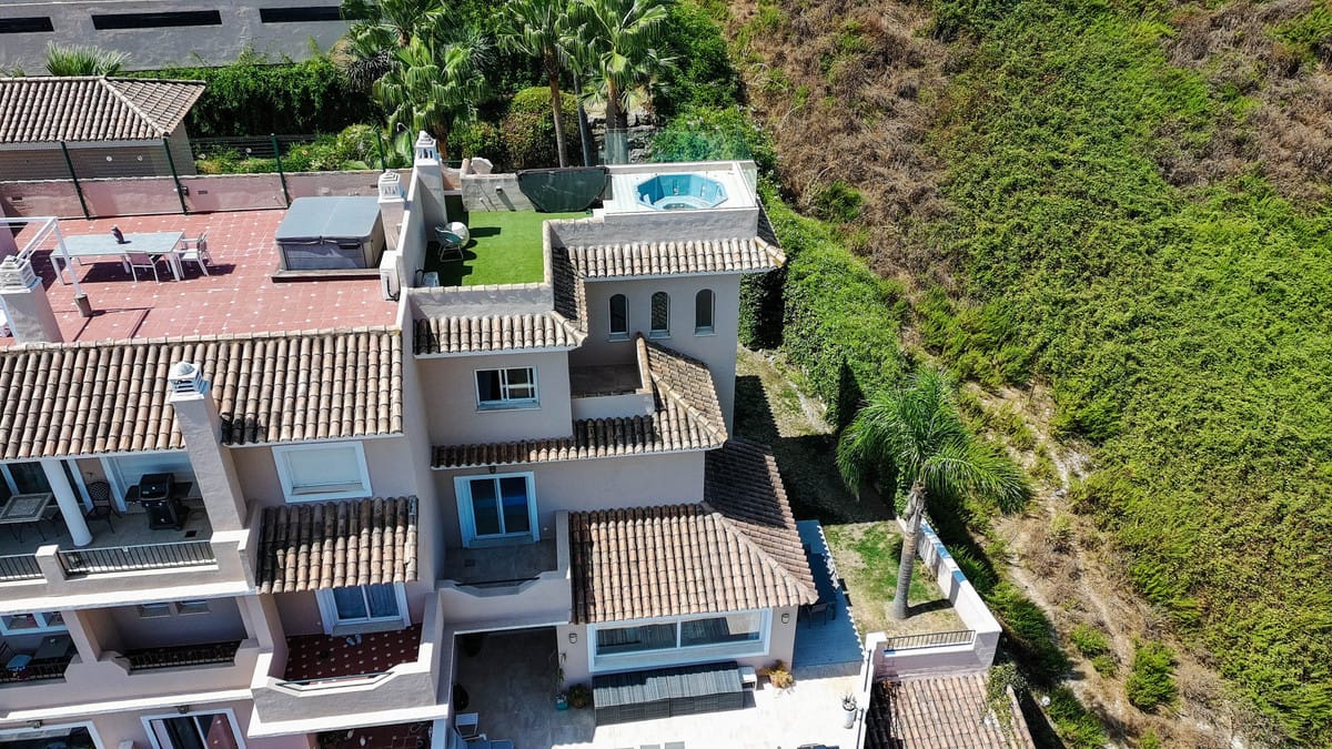 Villa met 4 slaapkamers in La Duquesa in La Duquesa - foto 11